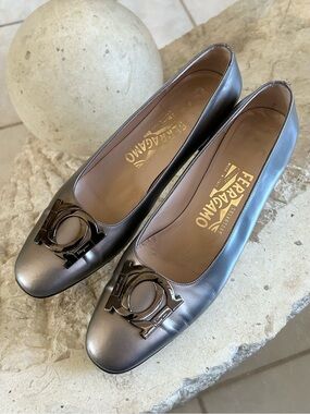 Salvatore Ferragamo Silver Calfskin Pumps Shoes, Size 7.5